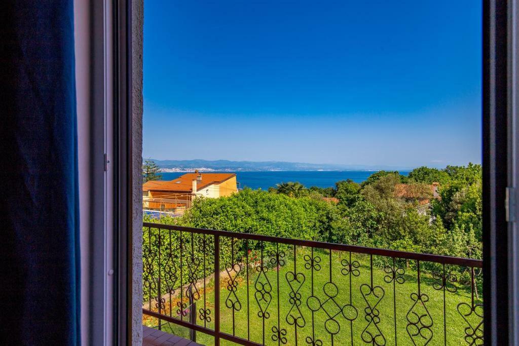 Roza, Sea View, Free Parking Apartment